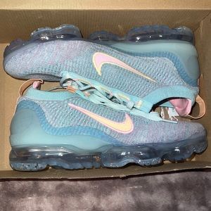 W AIR VAPORMAX 2021 FK